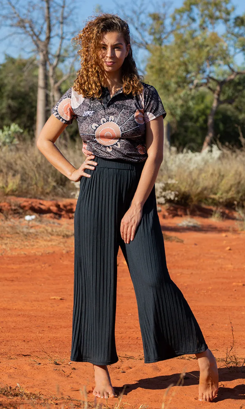 Aboriginal Art Ladies Fitted Polo Meeting at River