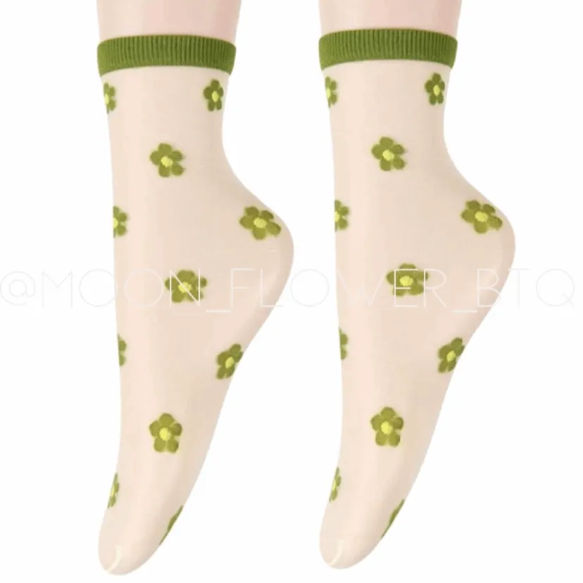 Green Trendy Summer Floral Mesh Daisy Flower Socks