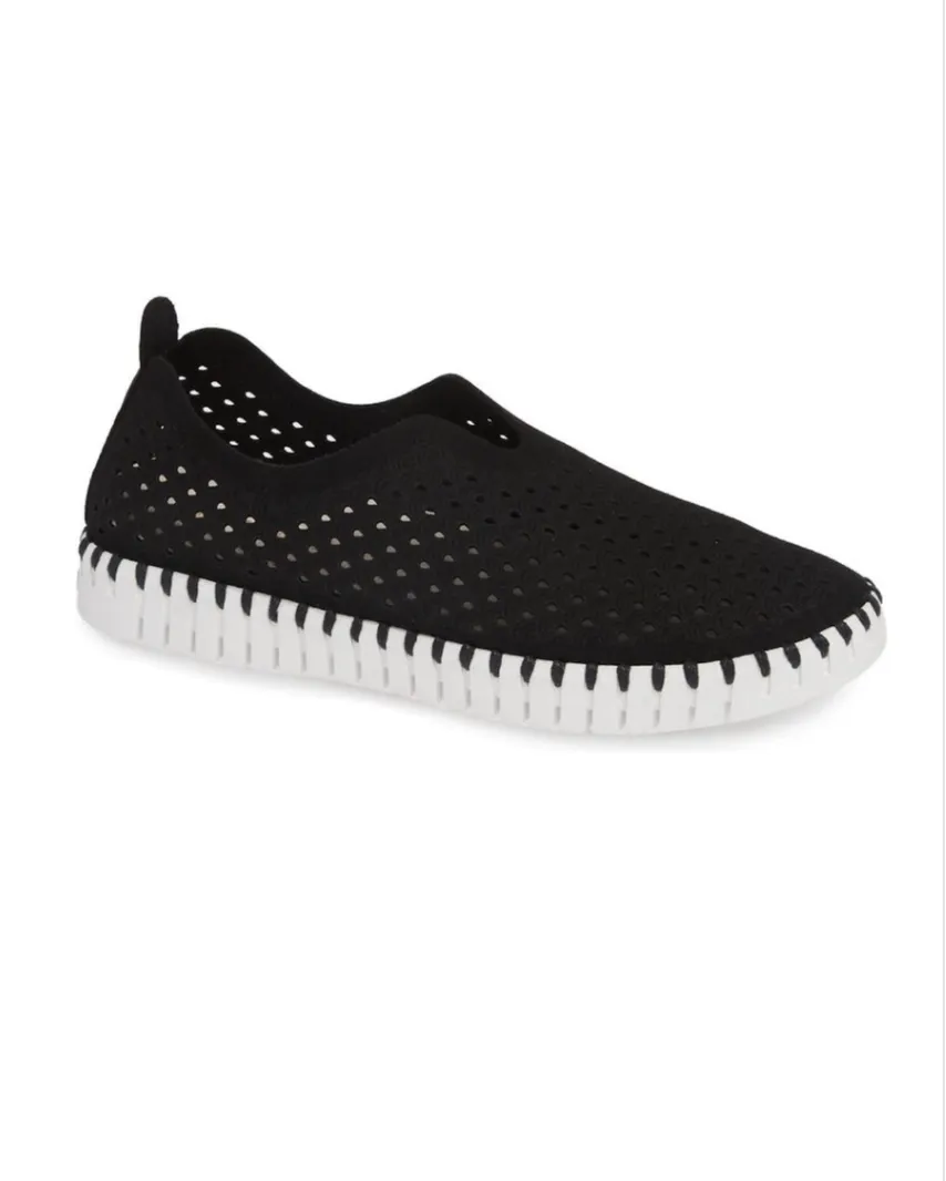 Women's Tulip Slip On Flat